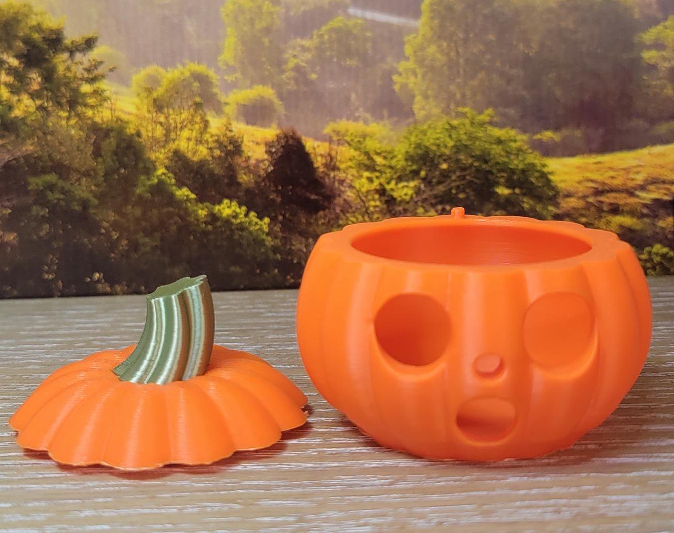 Halloween jack-o-lantern tealight holders