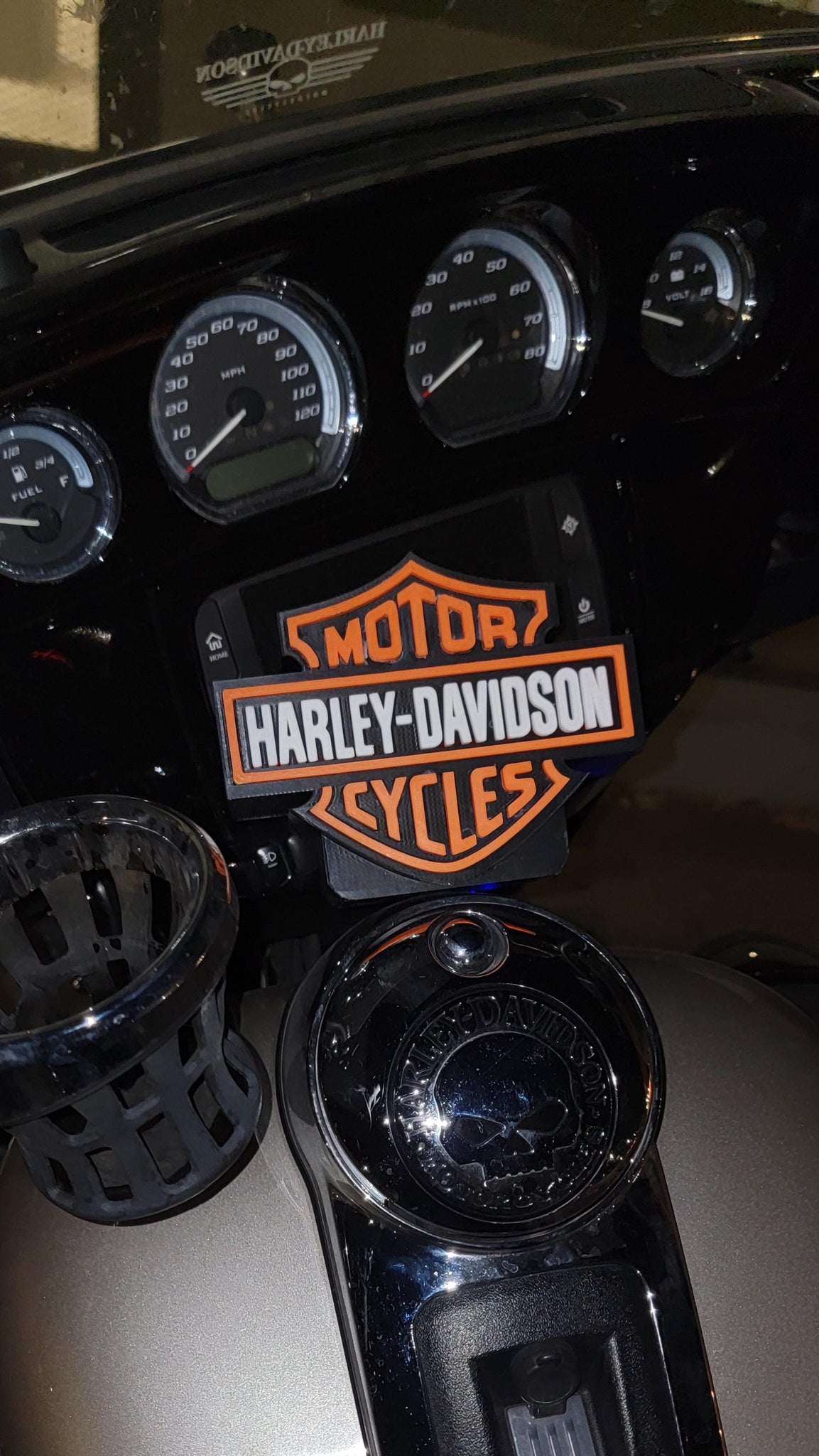 Harley Desktop storage for pencils, pens, markers, scissors, paintbrushes, and more