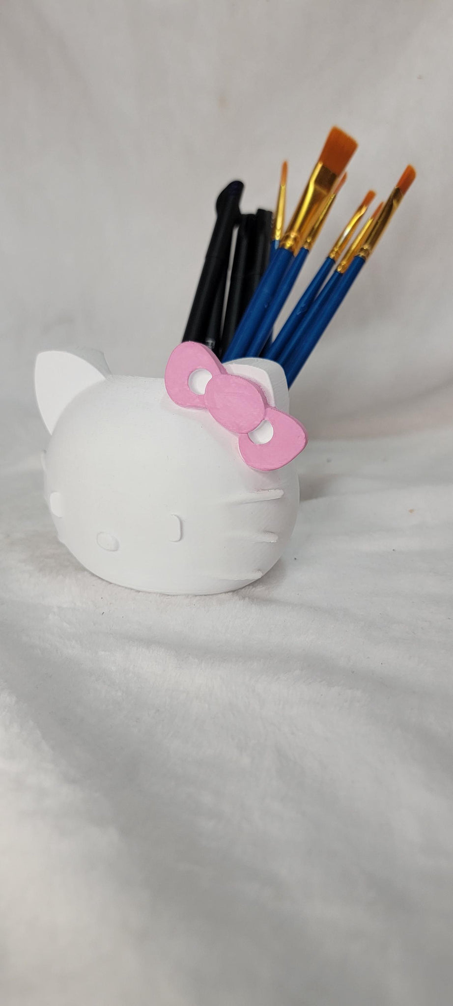 Hello Kitty Desktop organizer for pens, pencils, markers, paint brushes, & more